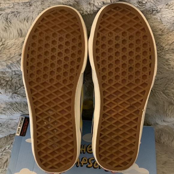 Vans x Simpsons 1987-2020 Sk8-Hi Shoes - Picture 6 of 6